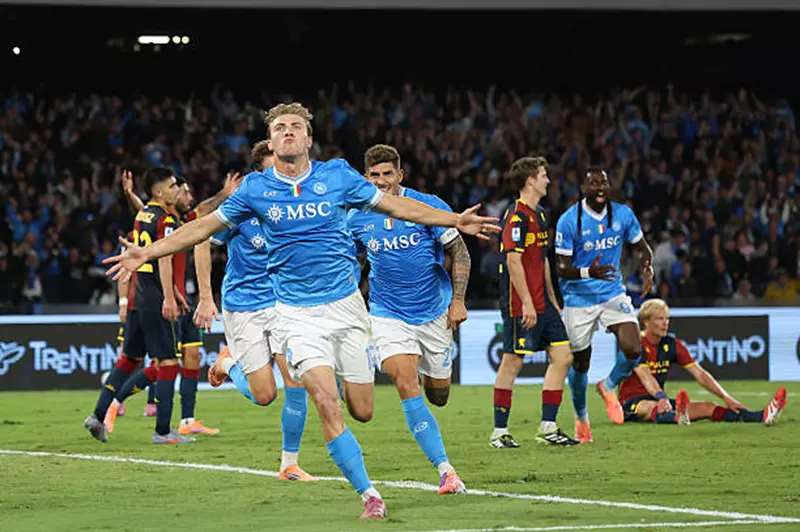 احتفال راسموس هويلوند مهاجم نابولي